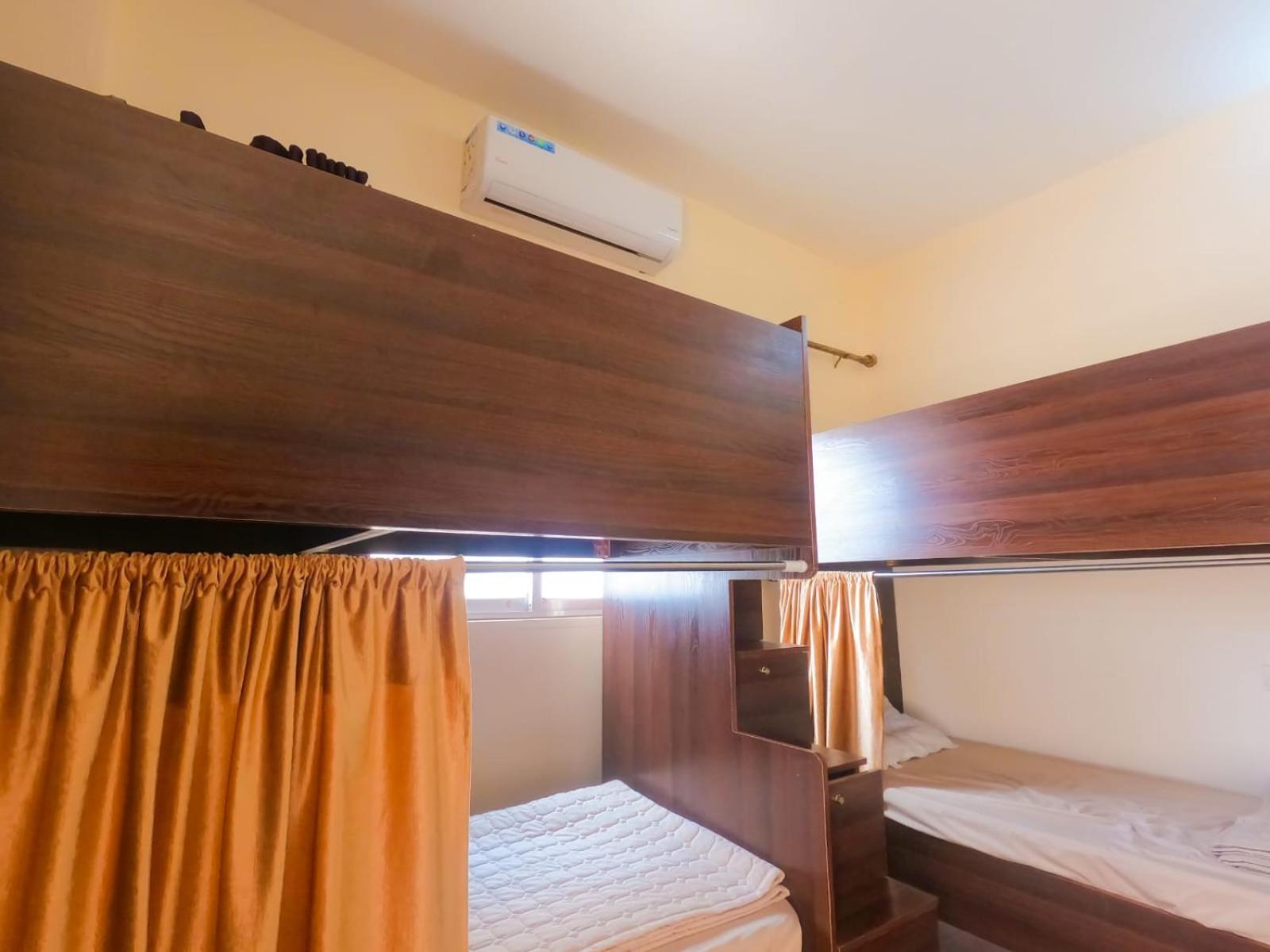 Pizza Street Hostel Акаба Экстерьер фото