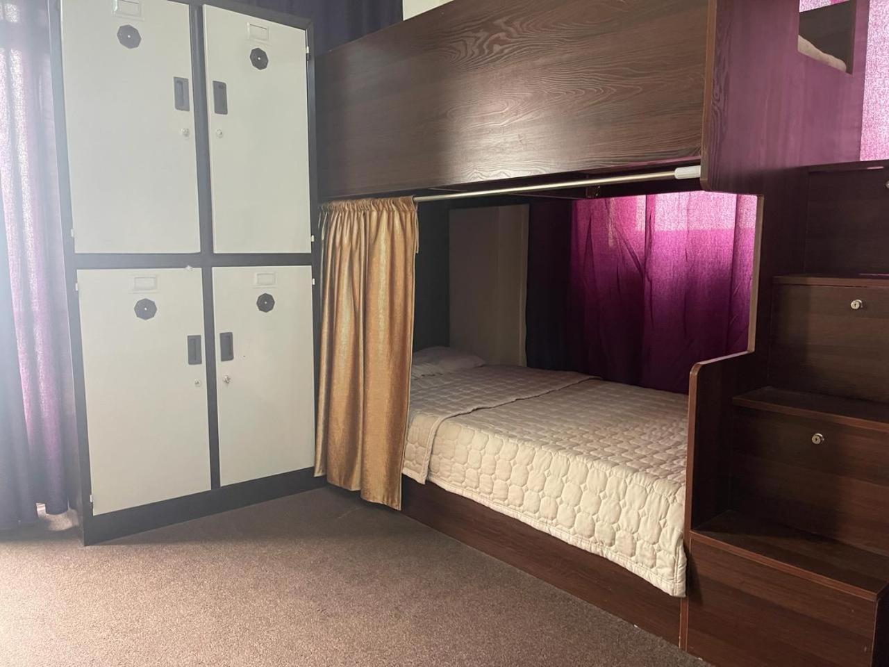 Pizza Street Hostel Акаба Экстерьер фото